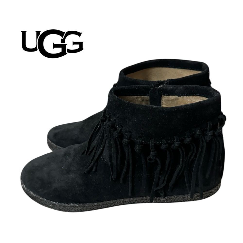 UGG Shenendoah Women's Black Suede Leather Fringe Zipper Ankle Boots Booties 9.5
